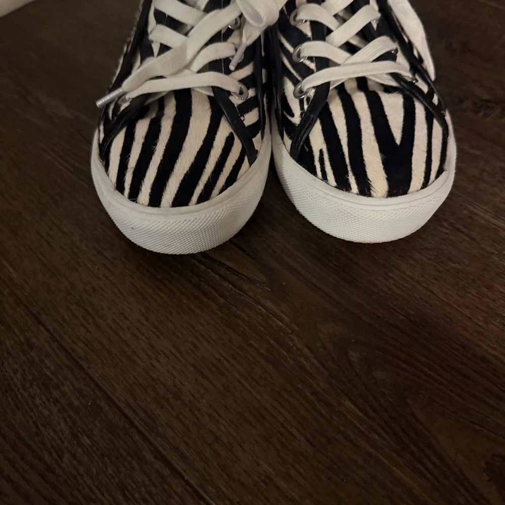 Ann Taylor Zebra Print Dyed Calf Hair Sneakers 5 1/2 - Picture 4 of 10